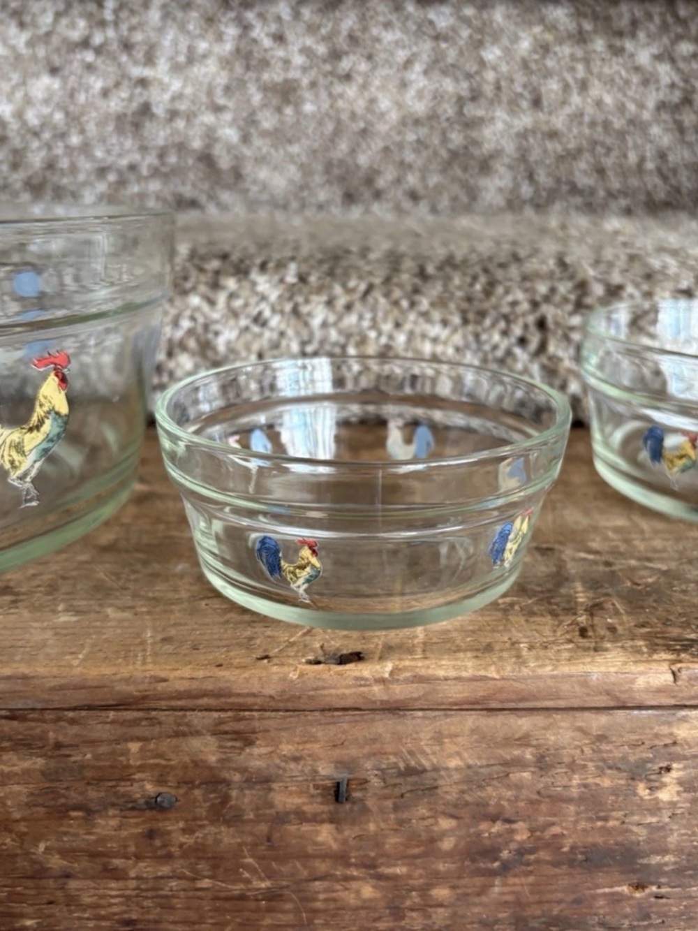 Clear Glass Mixing Bowls with Rooster Motif - Set of 3 - Picture 3 of 5